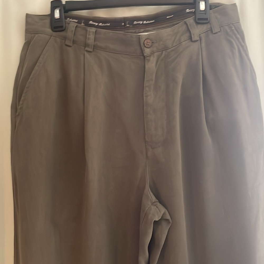 3 for $25! Tommy Bahama Men's Khaki SILK Chino pants,
Size 33 - Picture 5 of 9